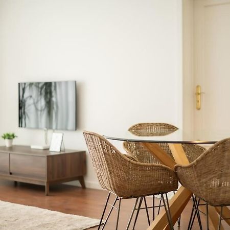 Cozy Sea View Apartment Near City & Airport Ponta Delgada Esterno foto